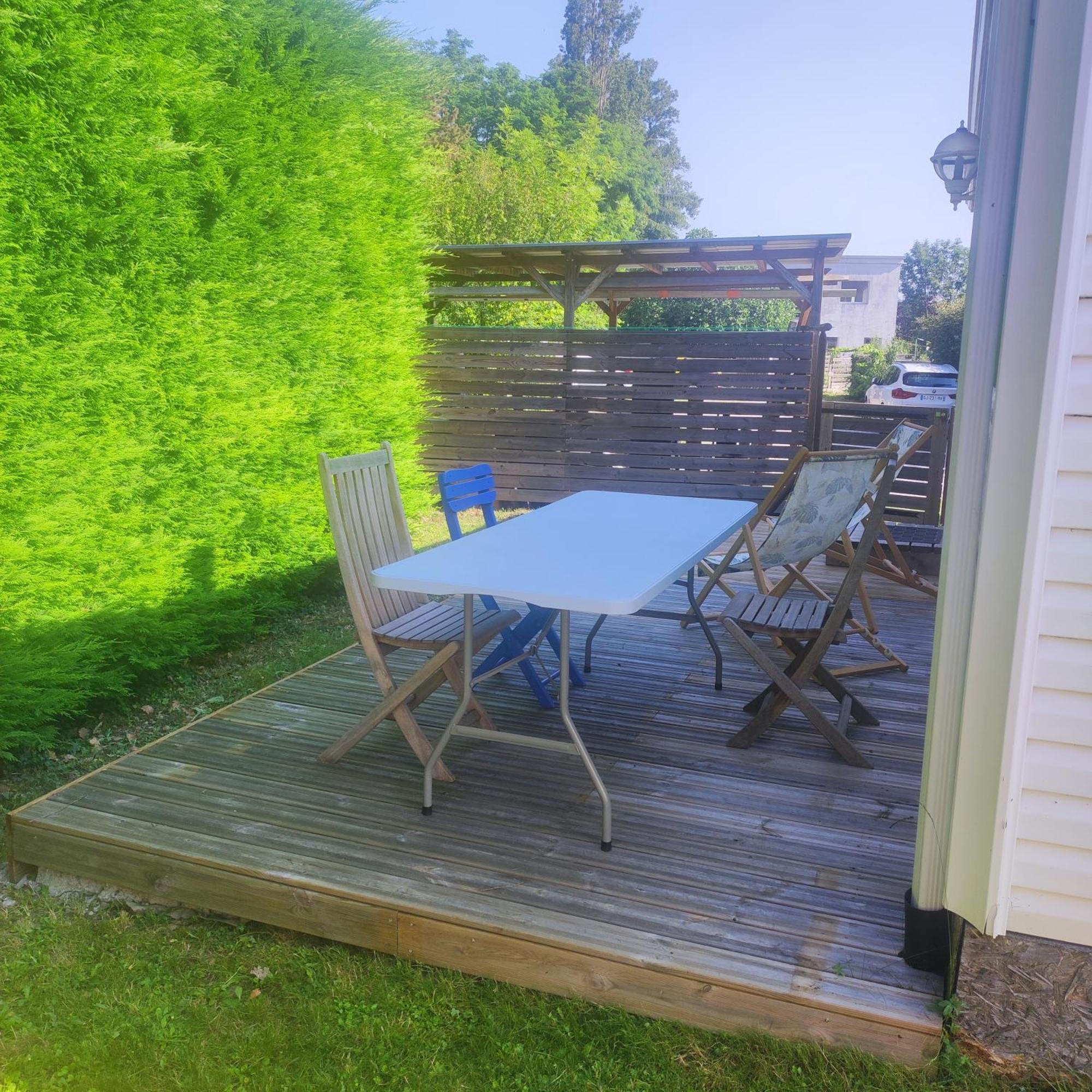 Mobile-Home Avec Terrasse Тонон-ле-Бен Екстериор снимка